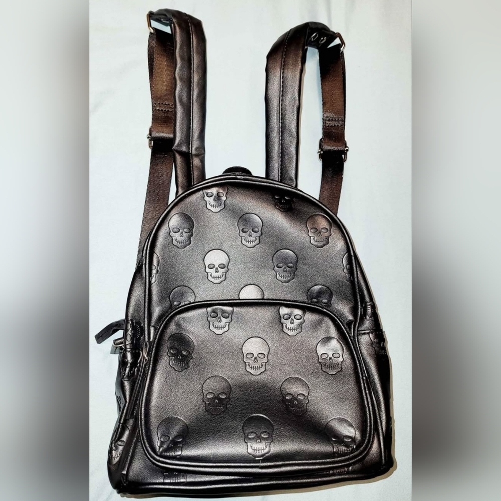 MAD Engine Black Skull Backpack